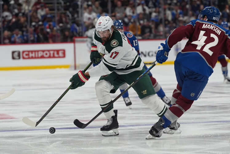 Marcus Foligno wins NHL's King Clancy award